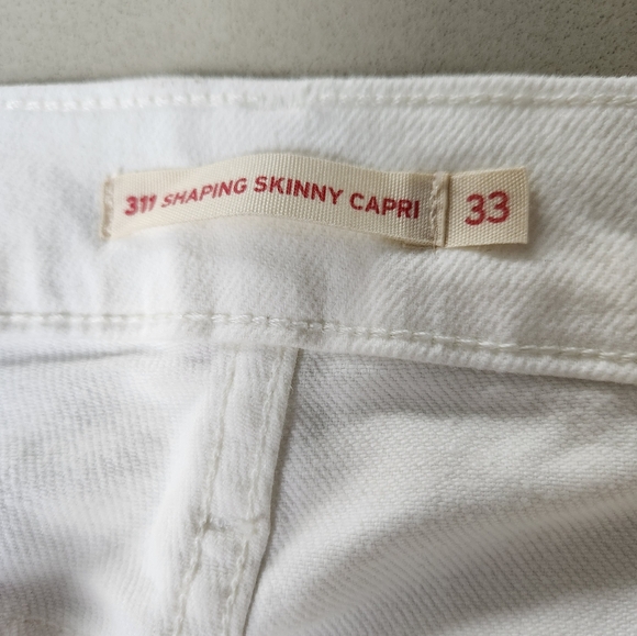 Levi's 311 Women Shaping Skinny Capri - WHITE - SIZE 33 (16) **NEW - Picture 6 of 13